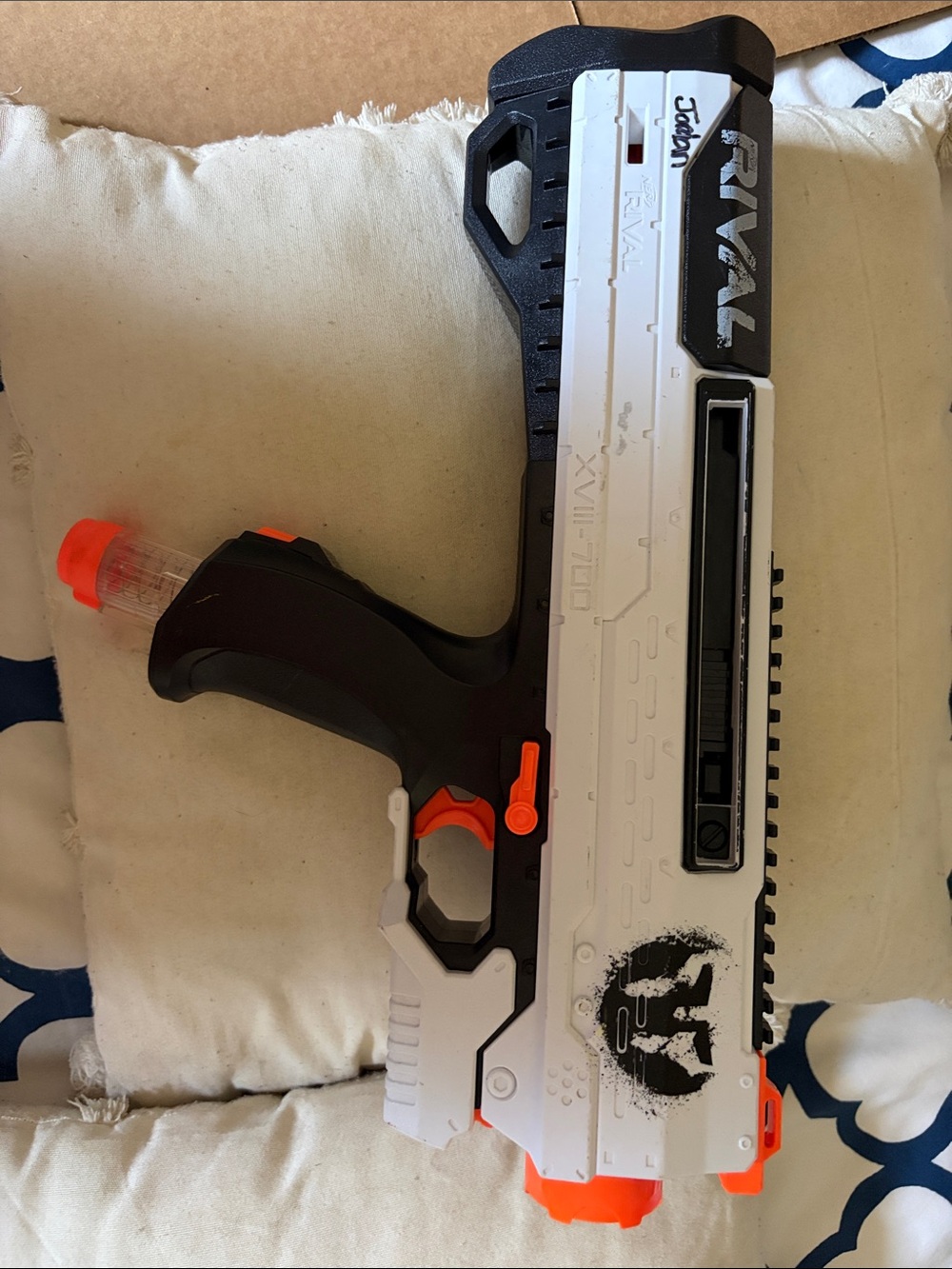 Nerf Rival XV111-700 blaster